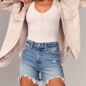 Abercrombie & Fitch High Rise 4 inch shorts
